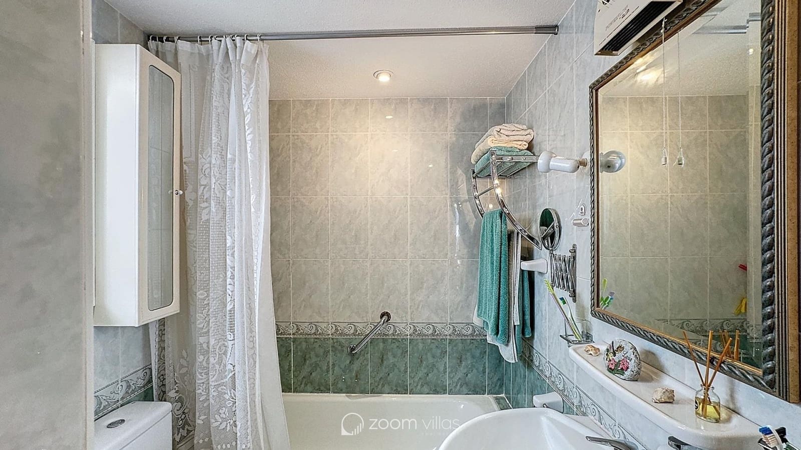 2 bedroom Apartment for sale in Benitachell / Benitatxell with pool - € 290,000 (Ref: 9479443)