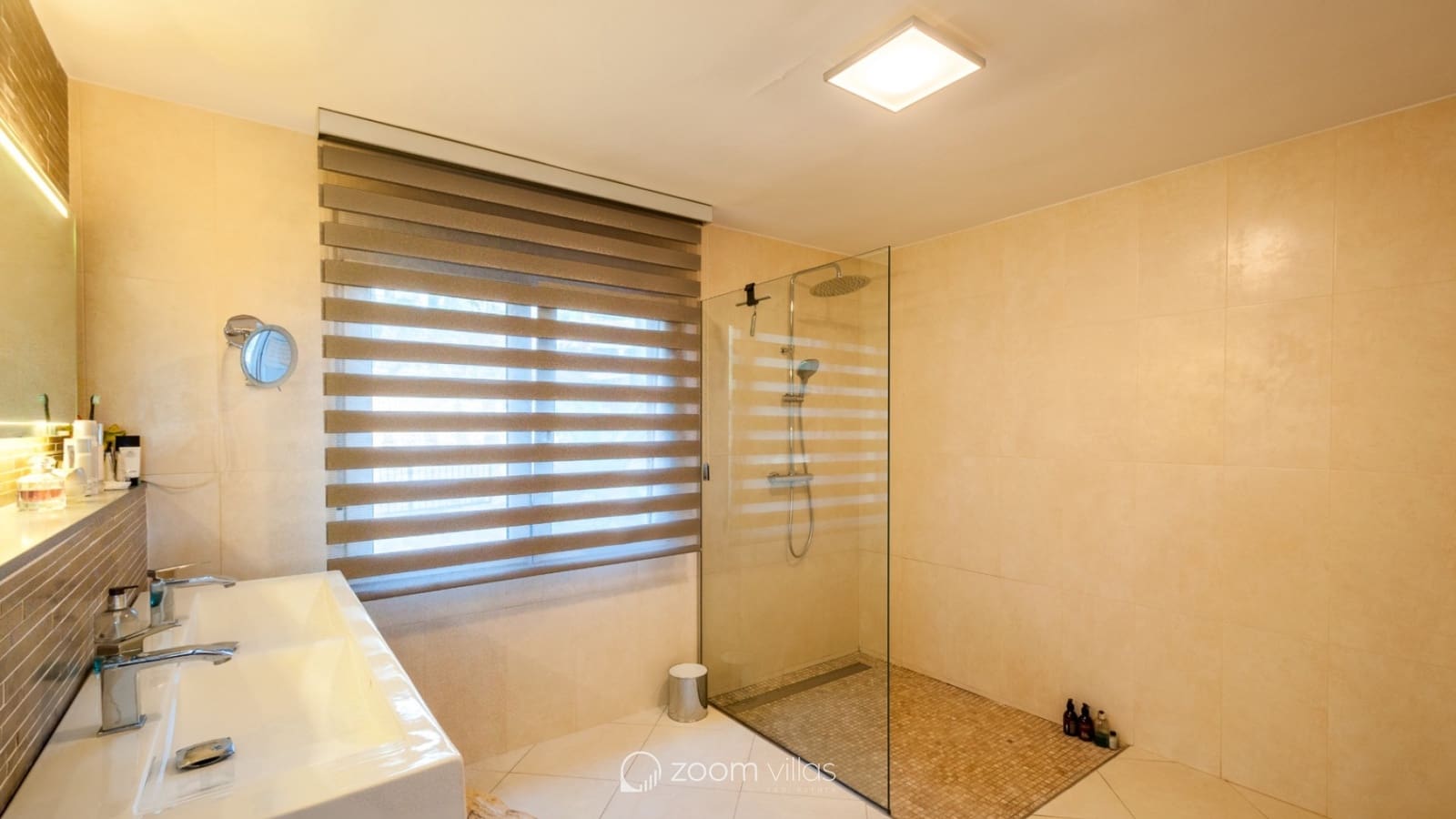 3 bedroom Villa for sale in Moraira with pool - € 1,795,000 (Ref: 9479445)