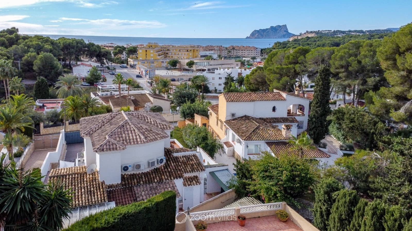 3 bedroom Villa for sale in Moraira with pool - € 1,795,000 (Ref: 9479445)