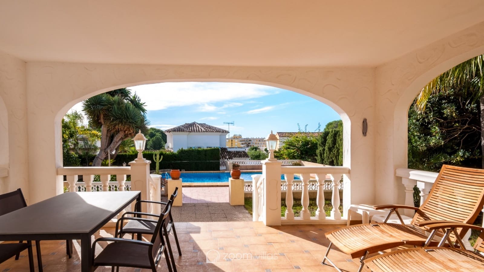 3 bedroom Villa for sale in Moraira with pool - € 1,795,000 (Ref: 9479445)