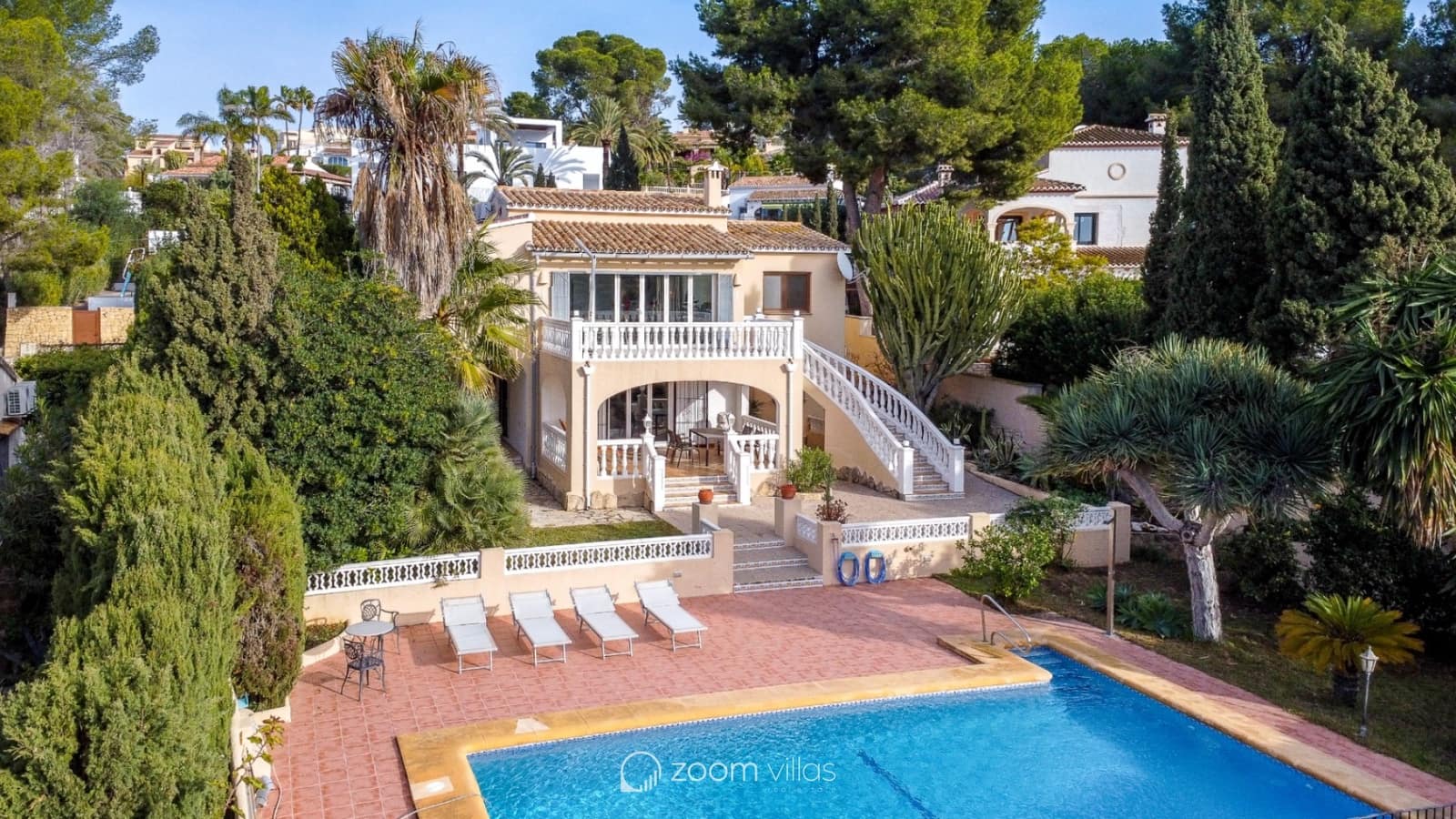 3 bedroom Villa for sale in Moraira with pool - € 1,795,000 (Ref: 9479445)