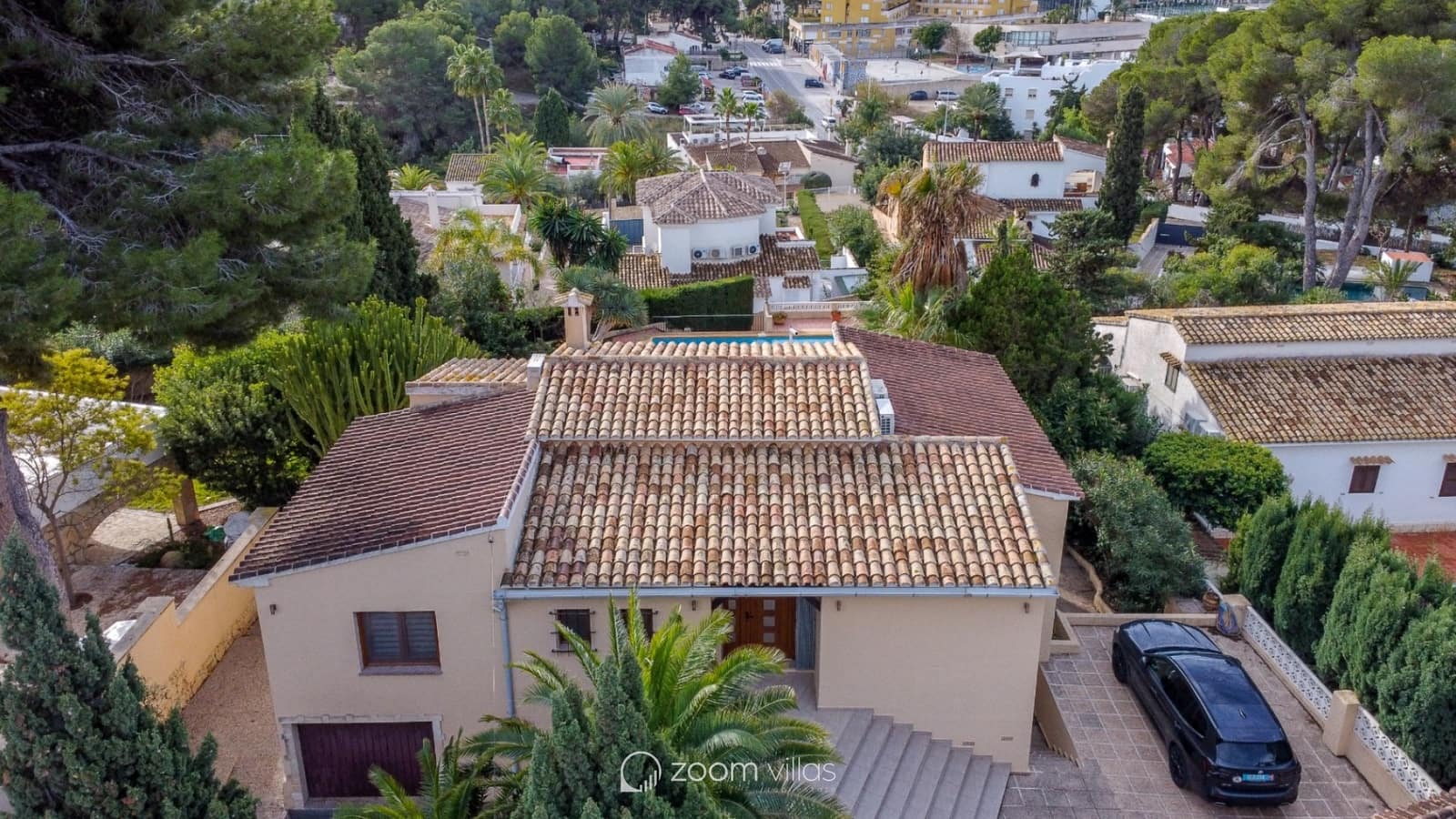 3 bedroom Villa for sale in Moraira with pool - € 1,795,000 (Ref: 9479445)