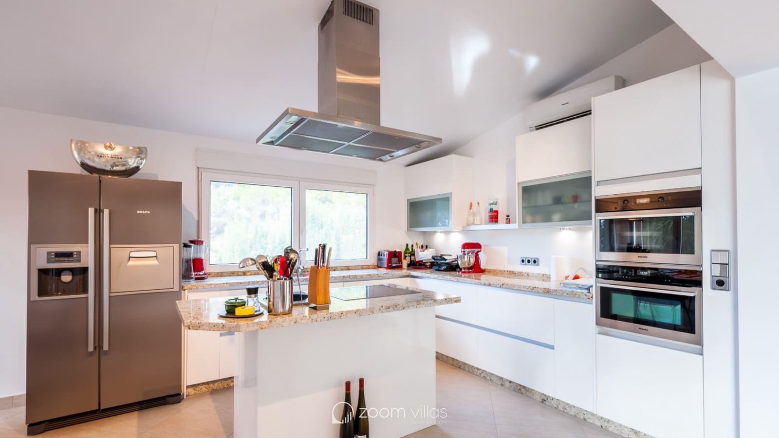 3 makuuhuone Huvila myytävänä paikassa Moraira mukana uima-altaan - 1 795 000 € (Ref: 9479445)