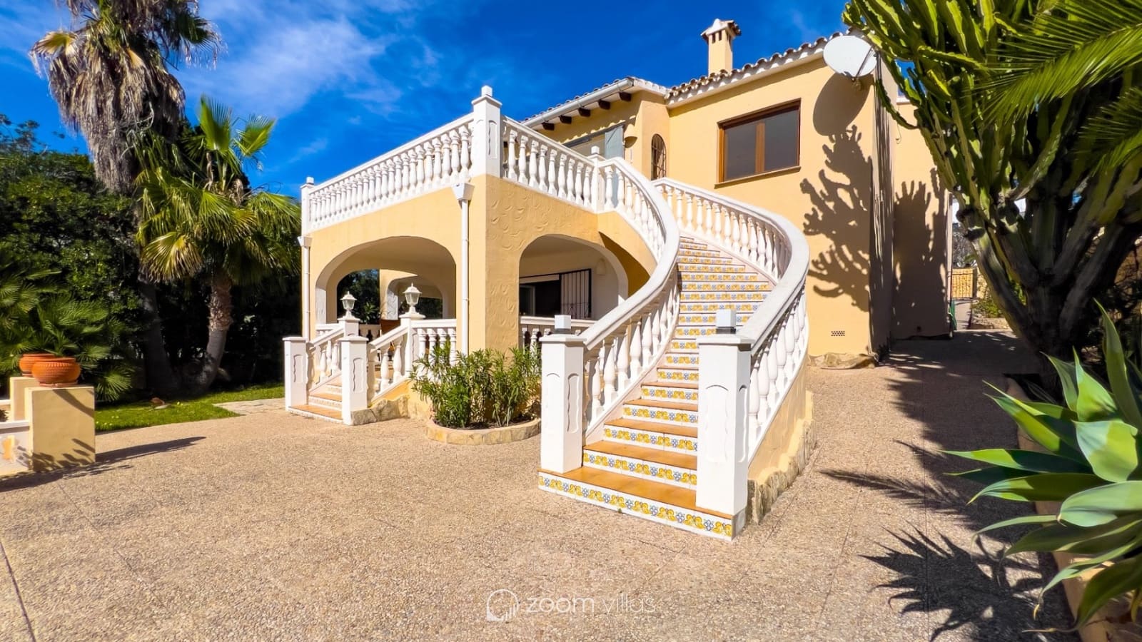 3 makuuhuone Huvila myytävänä paikassa Moraira mukana uima-altaan - 1 795 000 € (Ref: 9479445)