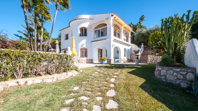 5 soveværelse Villa til salg i Benissa med swimmingpool - € 775.000 (Ref: 9542567)