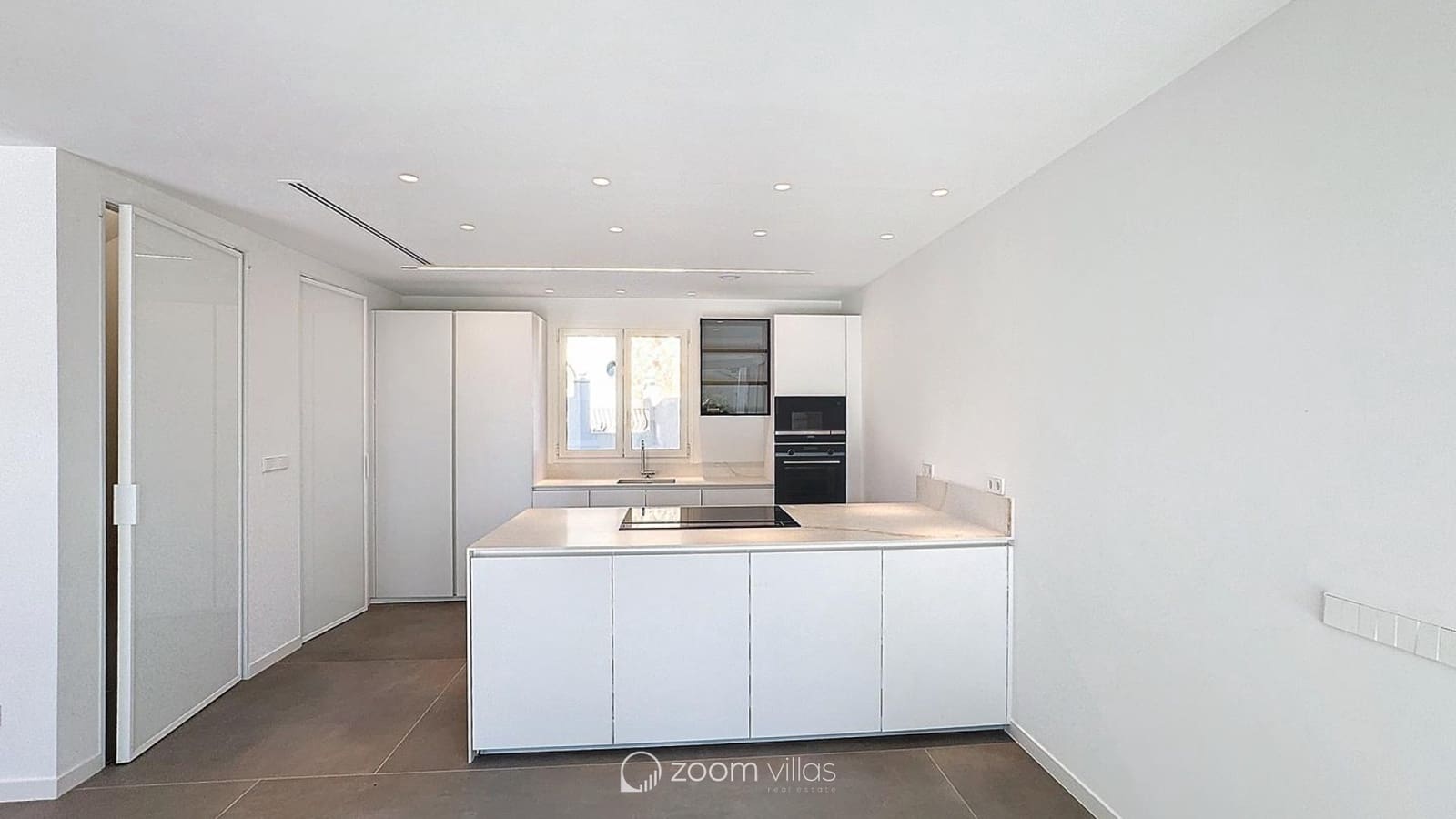 5 soveværelse Villa til salg i Moraira med swimmingpool - € 2.400.000 (Ref: 9547006)