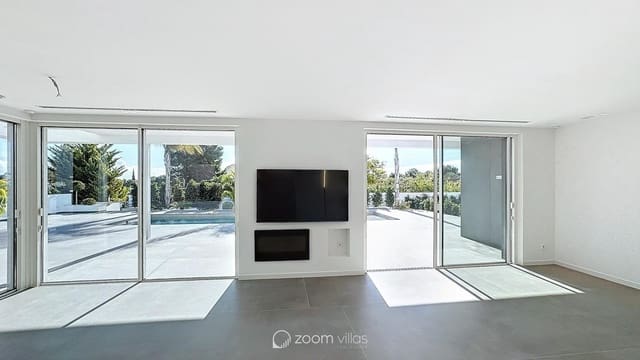 5 soveværelse Villa til salg i Moraira, Teulada-Moraira med swimmingpool - € 2.400.000 (Ref: 9547006)