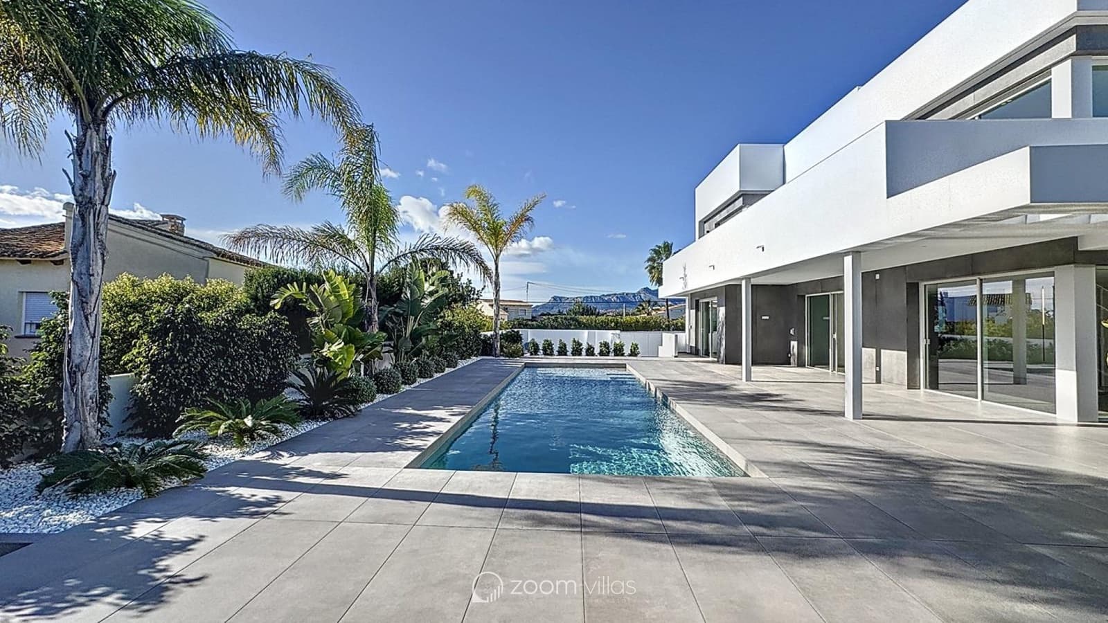 5 soveværelse Villa til salg i Moraira med swimmingpool - € 2.400.000 (Ref: 9547006)