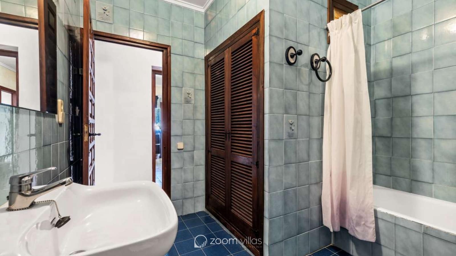 6 bedroom Villa for sale in Benissa with pool - € 890,000 (Ref: 9548615)