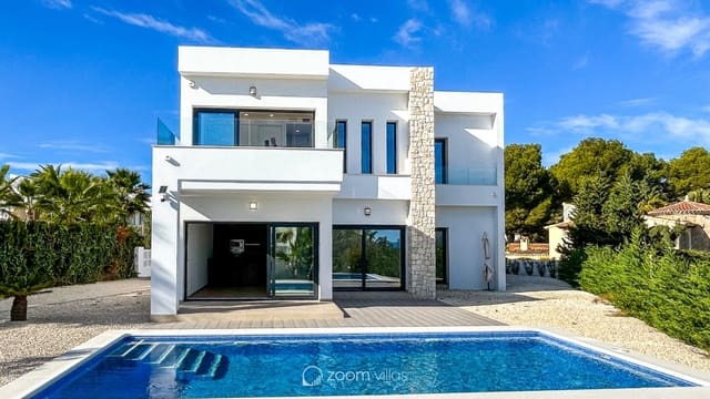 3 soveværelse Villa til salg i Benissa med swimmingpool - € 1.175.000 (Ref: 9562235)