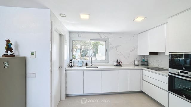 4 soveværelse Villa til salg i Benitachell / Benitatxell med swimmingpool - € 990.000 (Ref: 9579195)