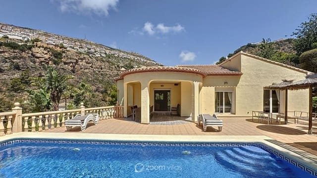 5 Zimmer Villa zu verkaufen in Benitachell / Benitatxell mit Pool - 725.000 € (Ref: 9588508)