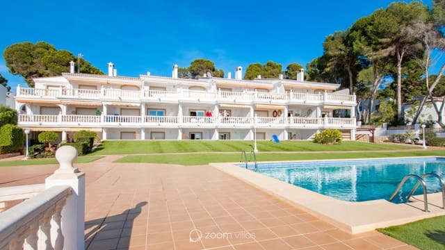 Apartamento de 2 habitaciones en Moraira, Teulada-Moraira en venta con piscina - 741.000 € (Ref: 9598267)