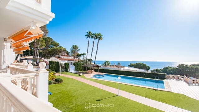 Apartamento de 2 habitaciones en Moraira, Teulada-Moraira en venta con piscina - 741.000 € (Ref: 9598267)