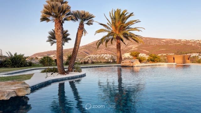 4 makuuhuone Maalaistalo myytävänä paikassa Moraira, Teulada-Moraira mukana uima-altaan - 4 200 000 € (Ref: 9598268)