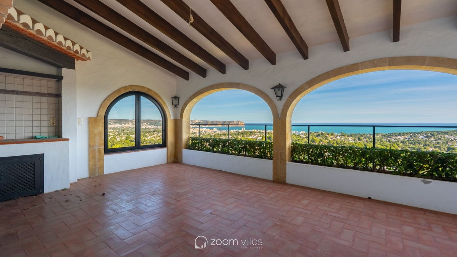 4 bedroom Villa for sale in Javea / Xabia with pool - € 1,550,000 (Ref: 9628019)