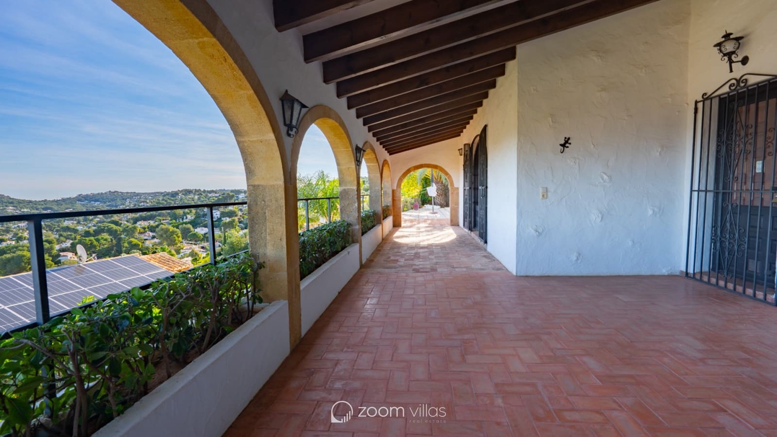 4 bedroom Villa for sale in Javea / Xabia with pool - € 1,550,000 (Ref: 9628019)