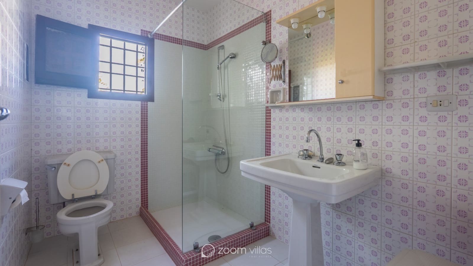 4 bedroom Villa for sale in Javea / Xabia with pool - € 1,550,000 (Ref: 9628019)