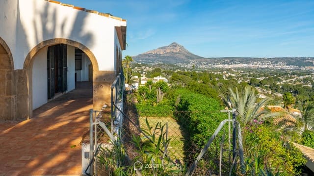 4 bedroom Villa for sale in Cap Martí - El Tossalet - Pinomar, Javea / Xàbia with pool - € 1,550,000 (Ref: 9628019)