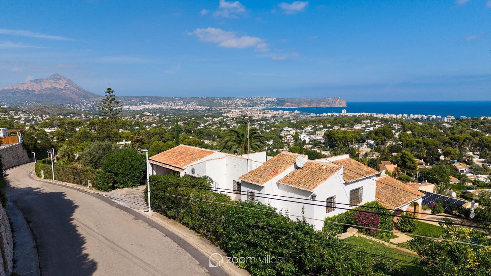 4 bedroom Villa for sale in Javea / Xabia with pool - € 1,550,000 (Ref: 9628019)