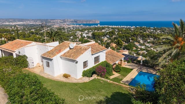 4 bedroom Villa for sale in Cap Martí - El Tossalet - Pinomar, Javea / Xàbia with pool - € 1,550,000 (Ref: 9628019)