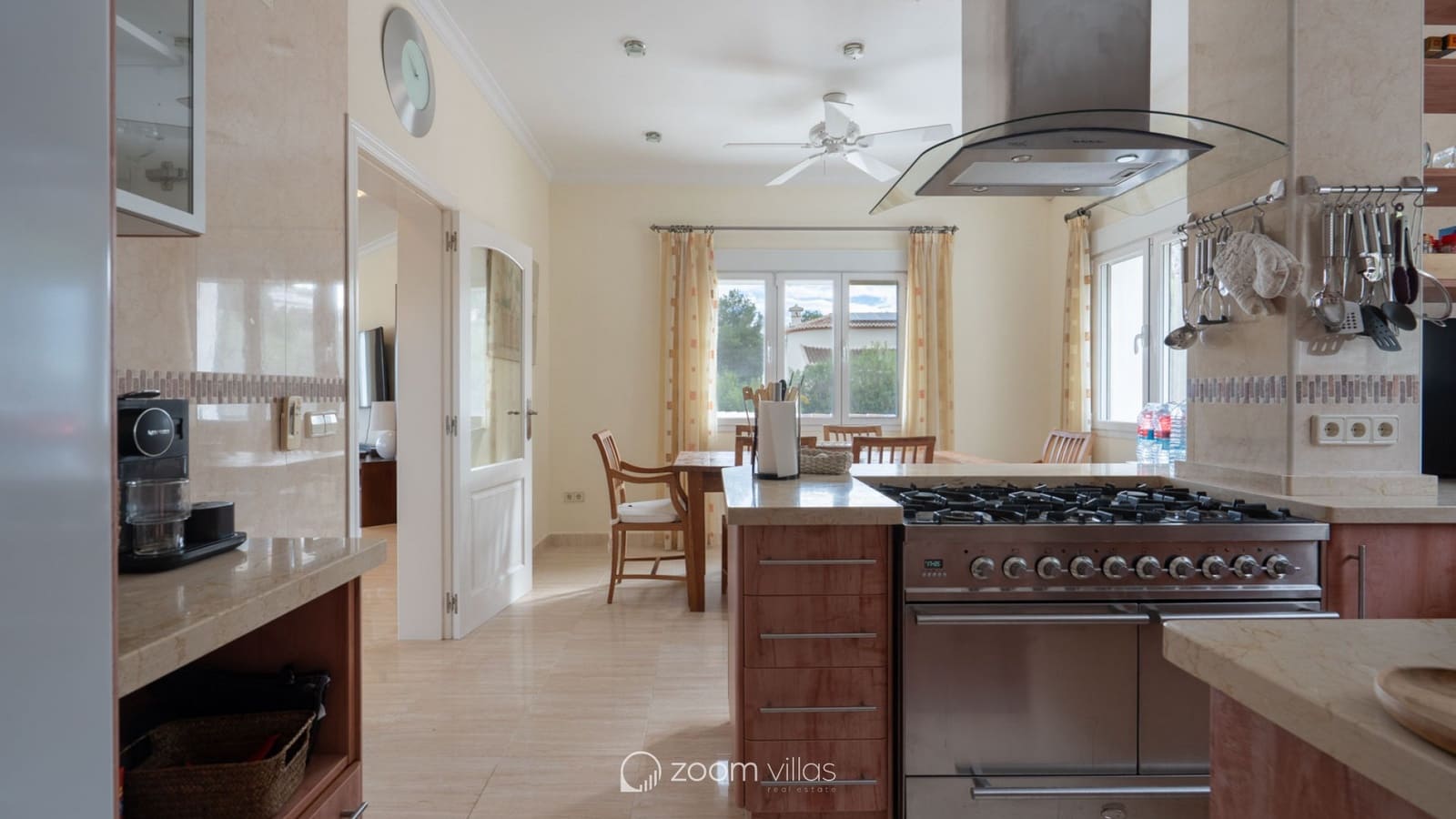 4 sypialnia Willa na sprzedaż w Javea / Xabia z basenem - 1 795 000 € (Ref: 9657058)