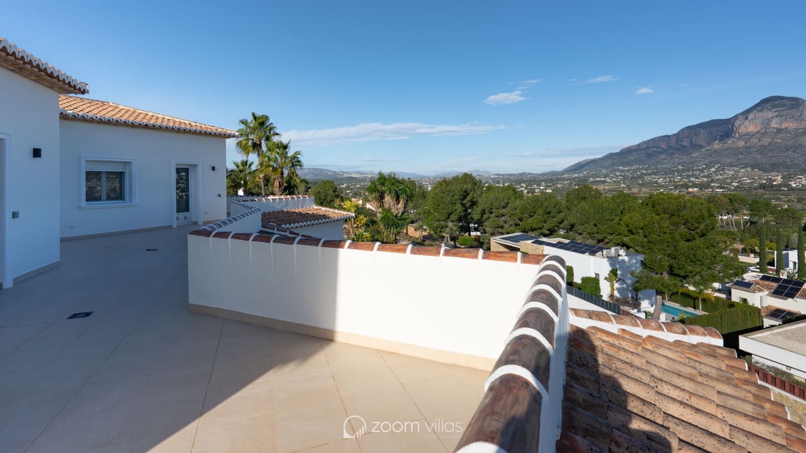 4 sypialnia Willa na sprzedaż w Javea / Xabia z basenem - 1 795 000 € (Ref: 9657058)