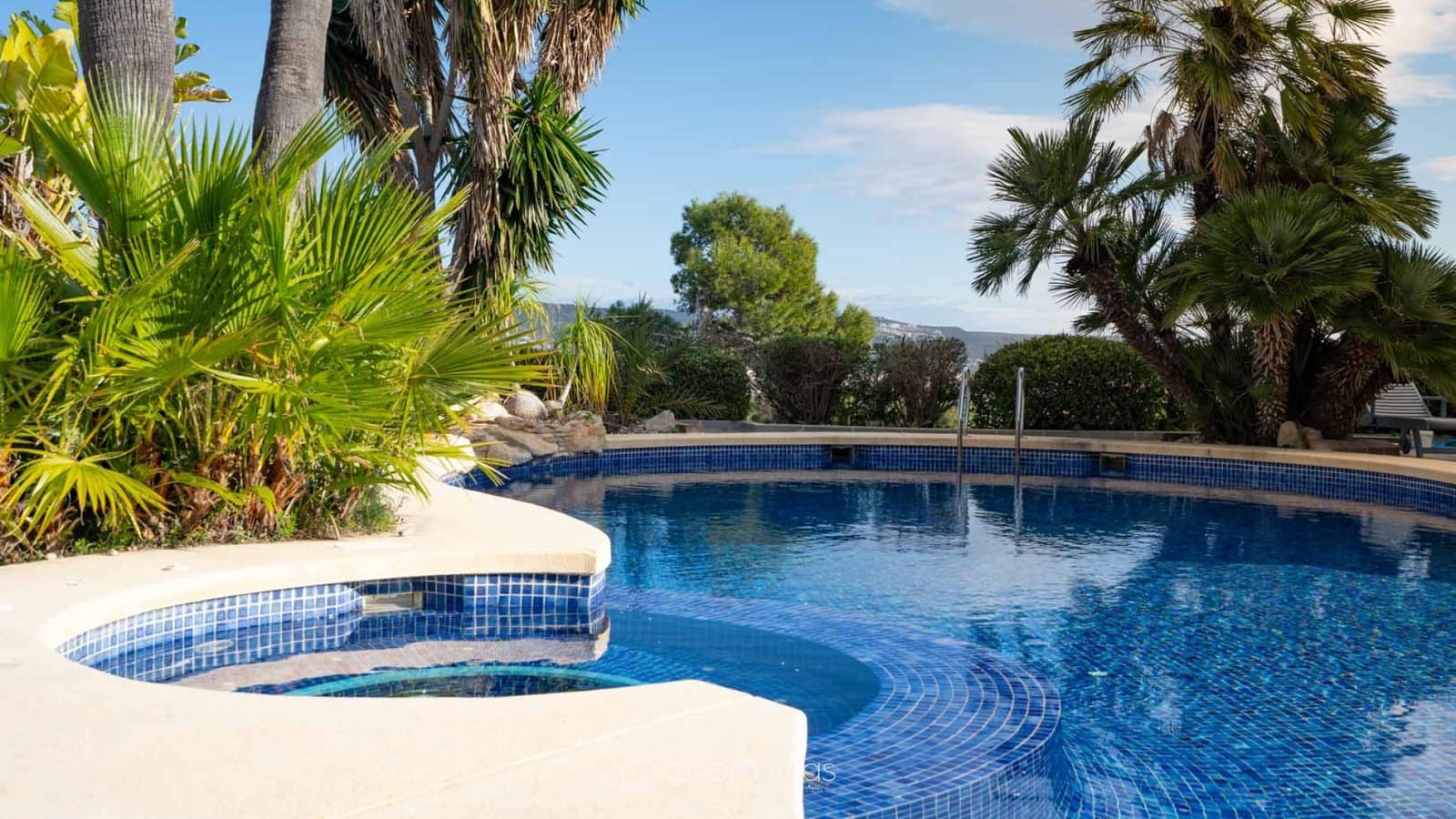 4 sypialnia Willa na sprzedaż w Javea / Xabia z basenem - 1 795 000 € (Ref: 9657058)