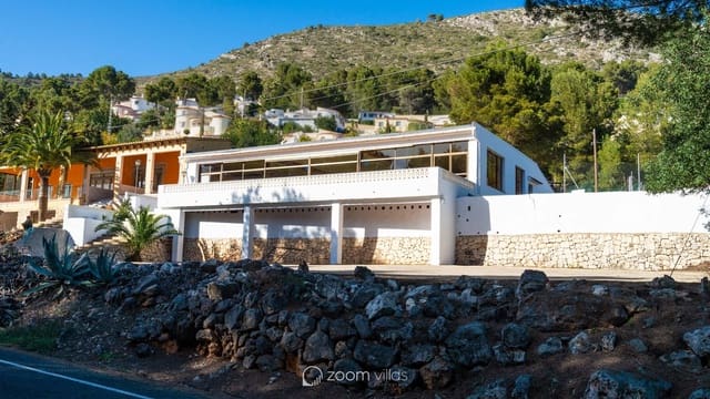 Commercial for sale in Alcalalí / Alcanalí - € 299,000 (Ref: 9664355)