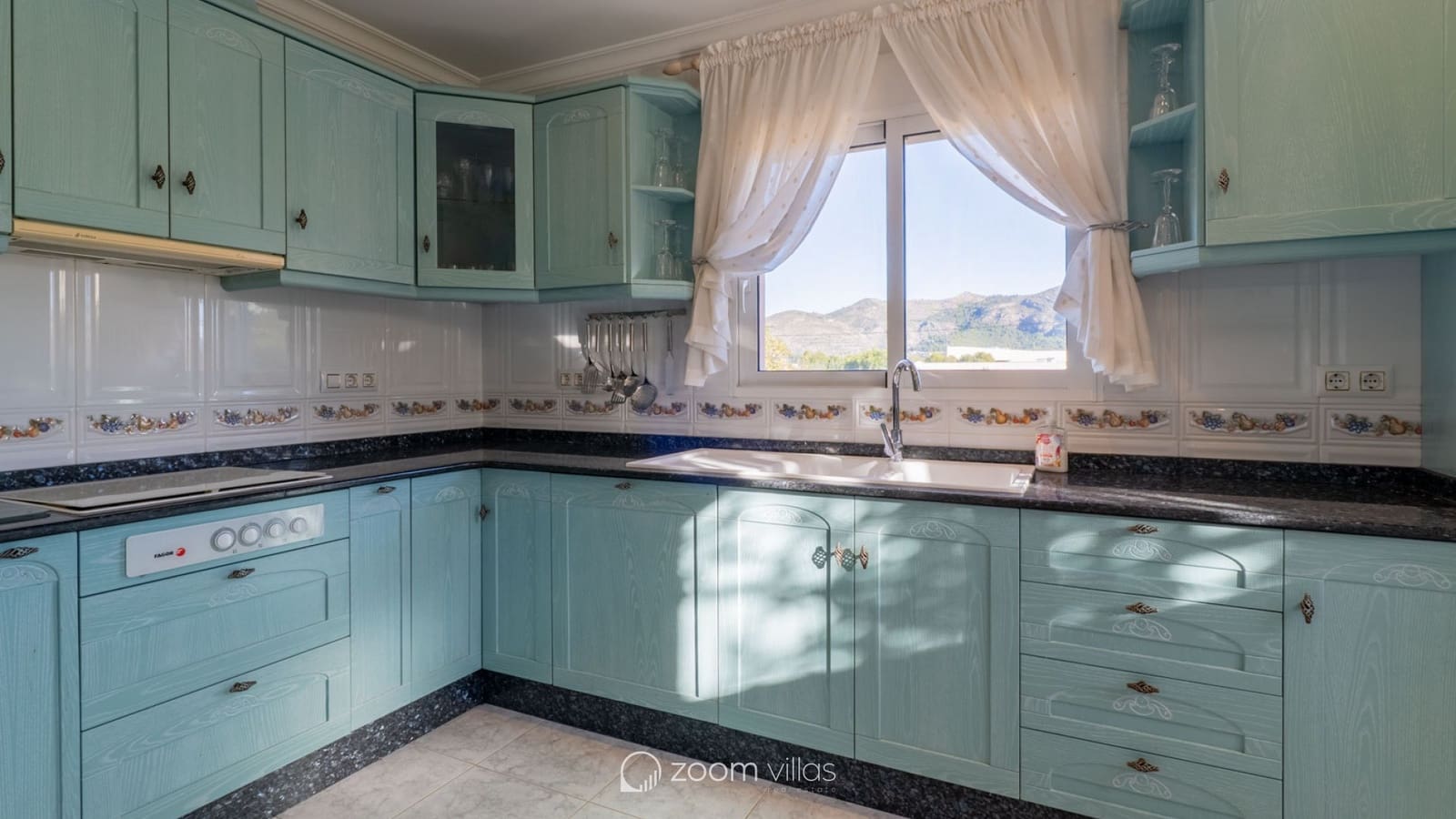 3 quarto Moradia para venda em Jalon / Xalo com piscina - 625 000 € (Ref: 9665203)