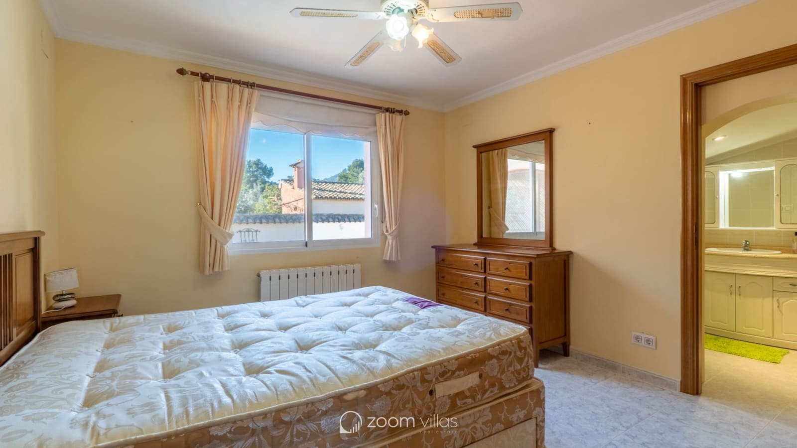 3 quarto Moradia para venda em Jalon / Xalo com piscina - 625 000 € (Ref: 9665203)