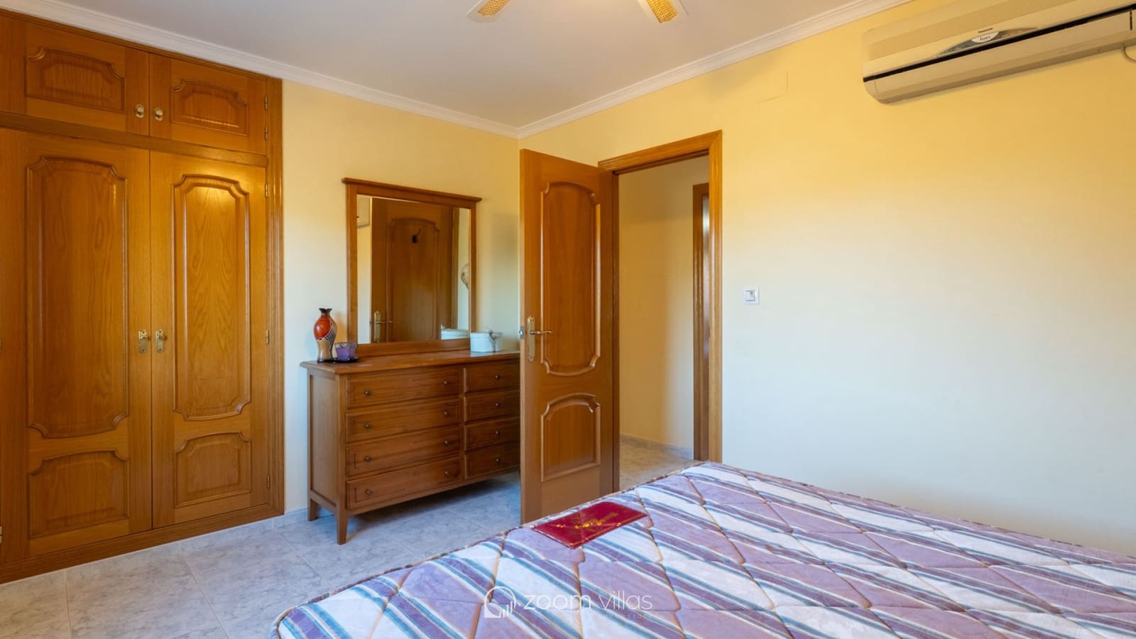 3 quarto Moradia para venda em Jalon / Xalo com piscina - 625 000 € (Ref: 9665203)