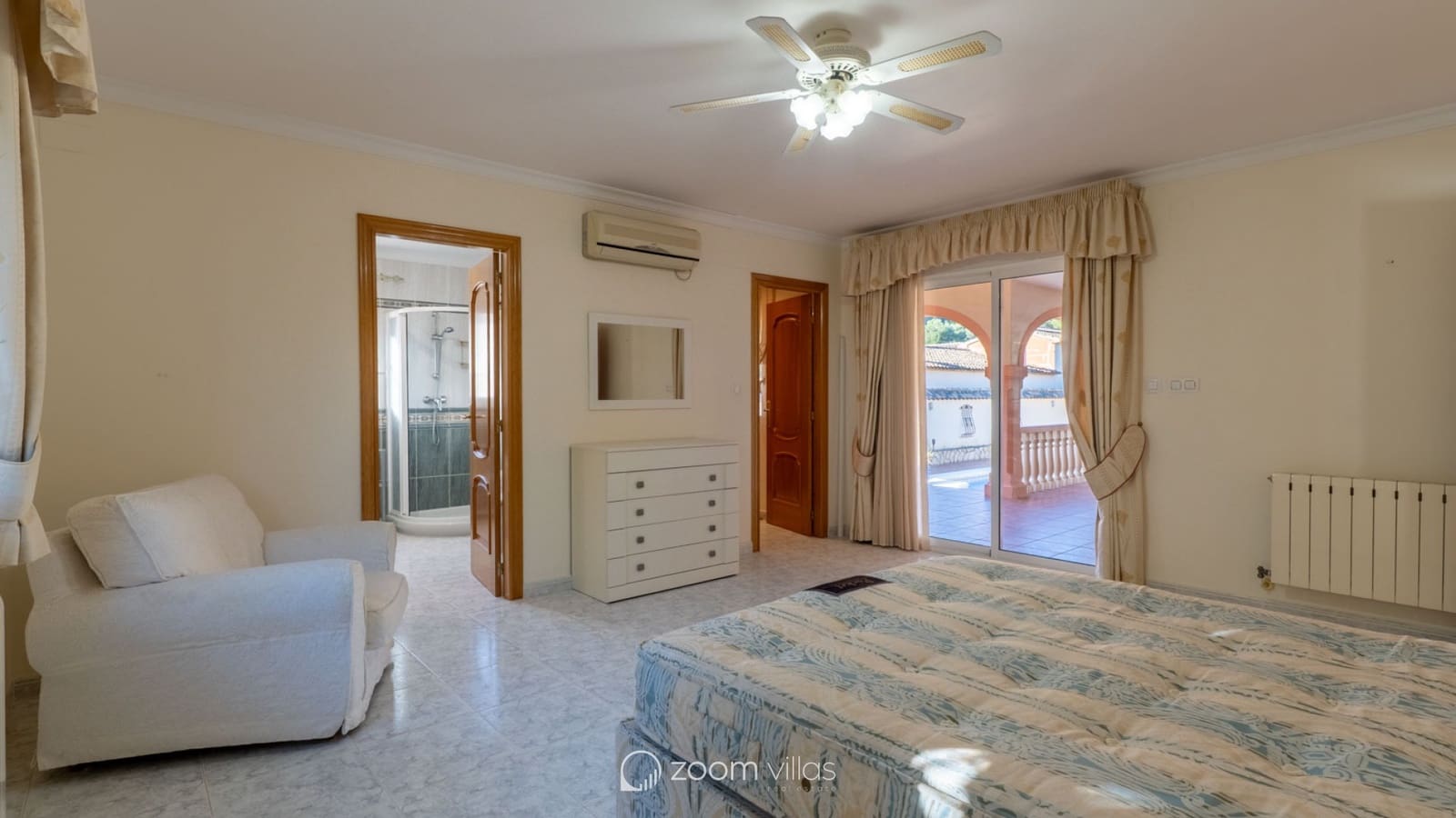 3 quarto Moradia para venda em Jalon / Xalo com piscina - 625 000 € (Ref: 9665203)