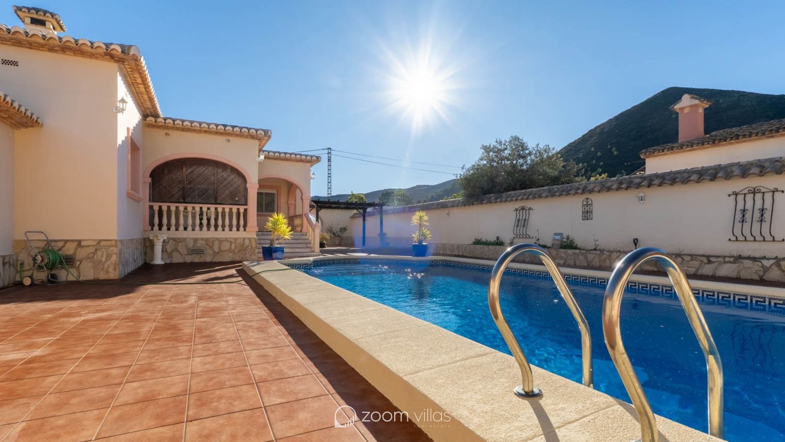 3 quarto Moradia para venda em Jalon / Xalo com piscina - 625 000 € (Ref: 9665203)