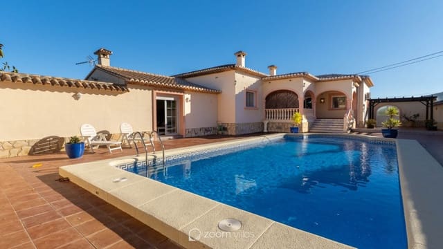 Chalet de 3 habitaciones en Jalón / Xaló en venta con piscina - 625.000 € (Ref: 9665203)