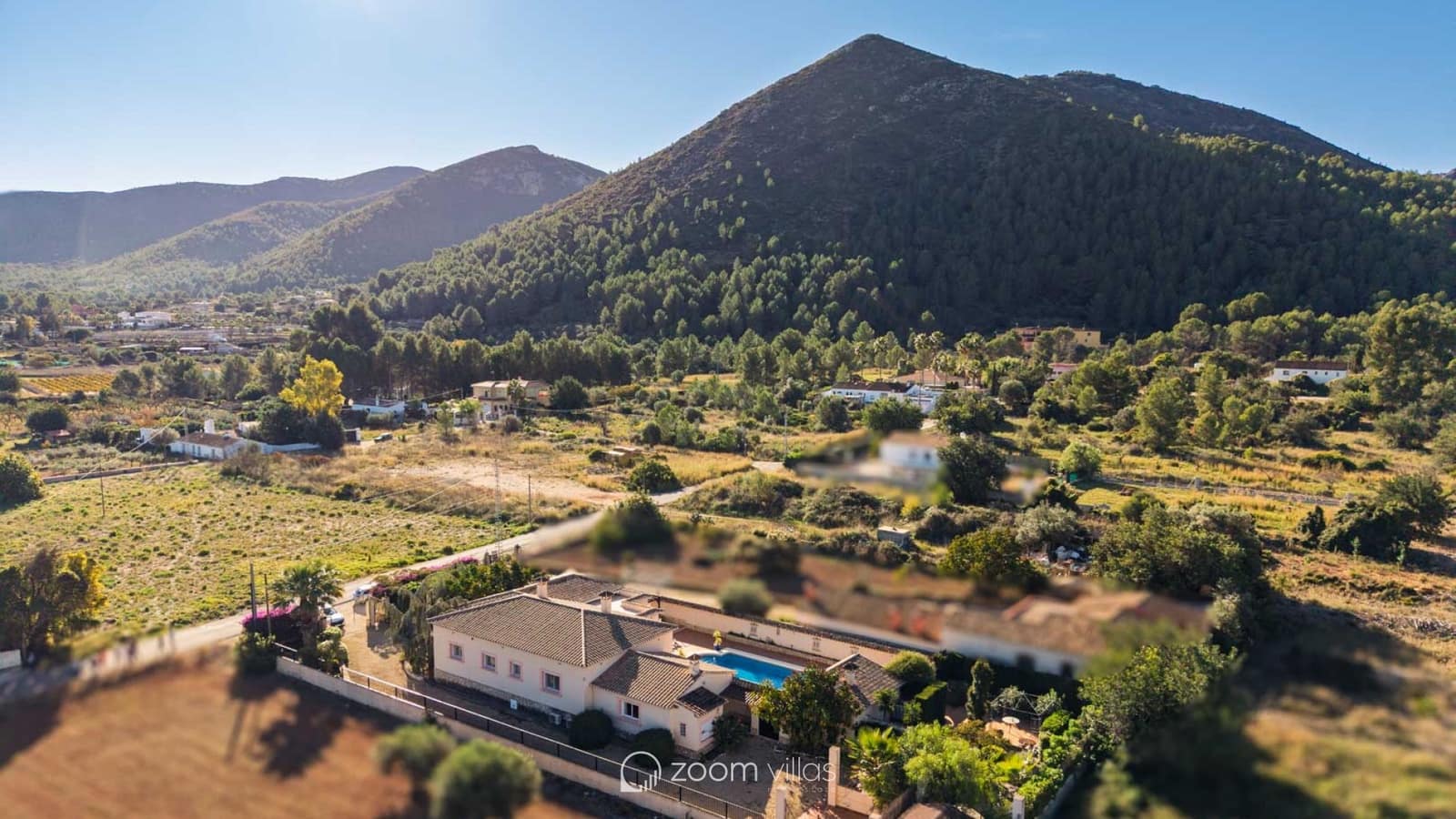 3 quarto Moradia para venda em Jalon / Xalo com piscina - 625 000 € (Ref: 9665203)