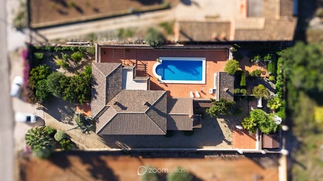 Chalet de 3 habitaciones en Jalón / Xaló en venta con piscina - 625.000 € (Ref: 9665203)