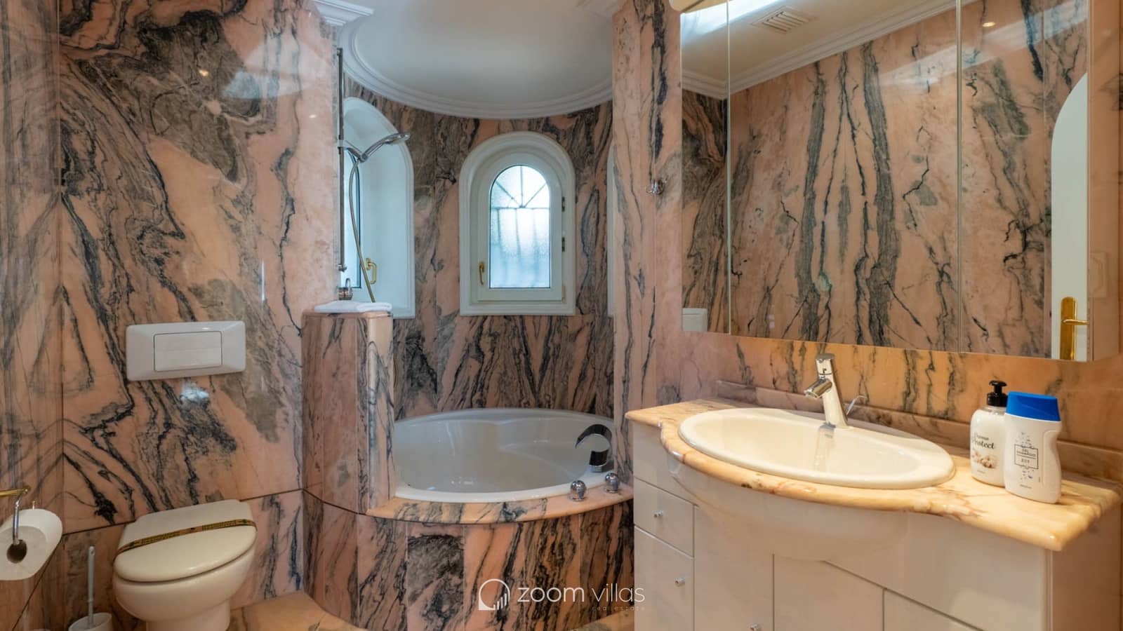 5 slaapkamer Villa te koop in Benissa met zwembad - € 1.990.000 (Ref: 9665204)