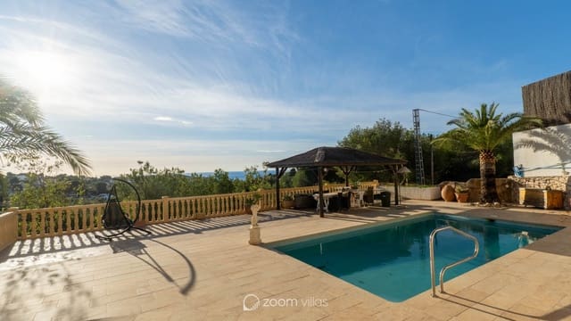 4 quarto Moradia para venda em Benissa com piscina - 700 000 € (Ref: 9665205)