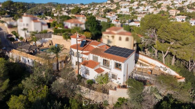 4 quarto Moradia para venda em Benissa com piscina - 700 000 € (Ref: 9665205)