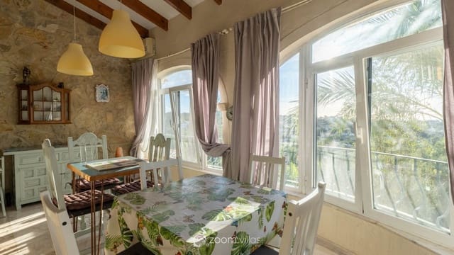 4 quarto Moradia para venda em Benissa com piscina - 700 000 € (Ref: 9665205)