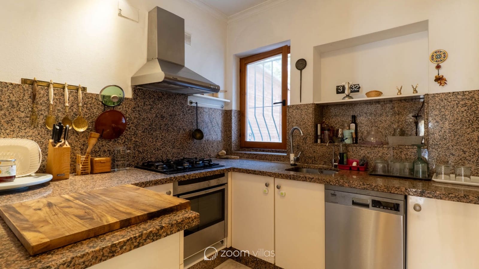 4 quarto Moradia para venda em Benissa com piscina - 700 000 € (Ref: 9665205)