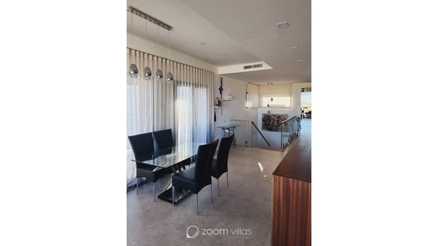 Chalet de 3 habitaciones en Benitachell / Benitatxell en venta con piscina - 950.000 € (Ref: 9730498)