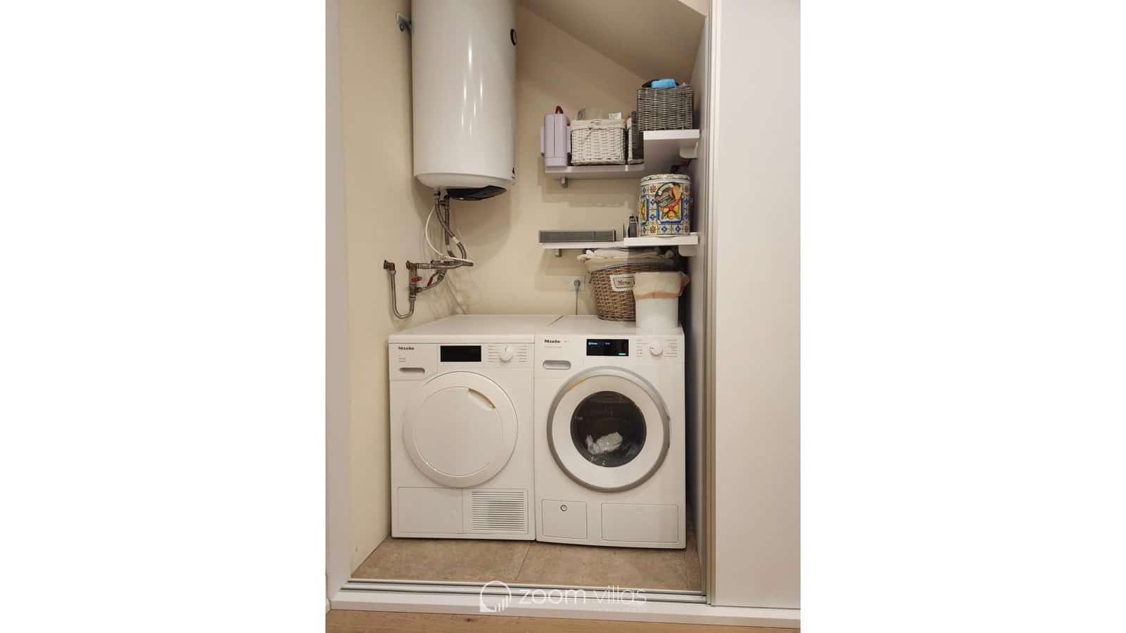 3 bedroom Villa for sale in Benitachell / Benitatxell with pool - € 950,000 (Ref: 9730498)