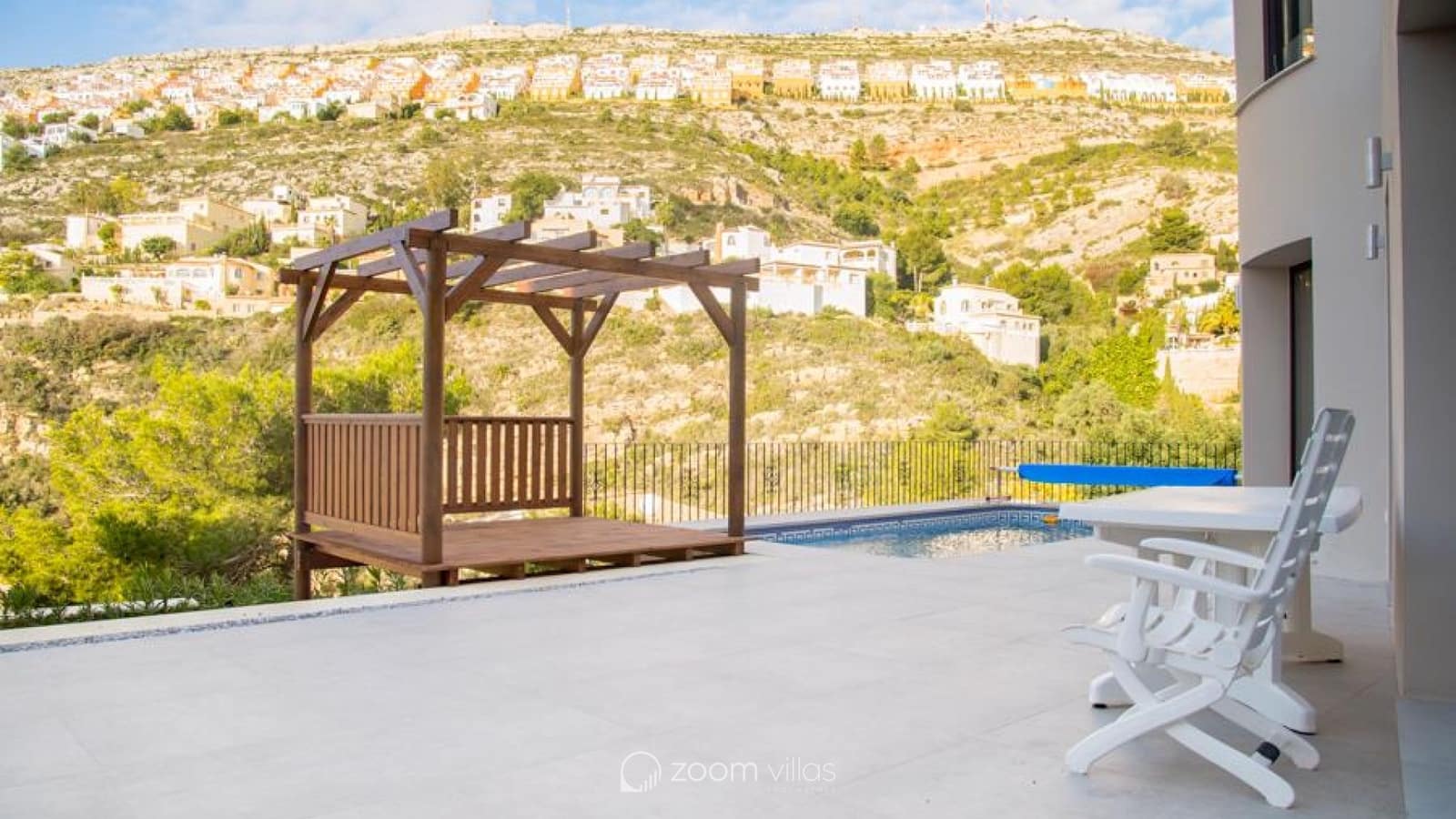 4 bedroom Villa for sale in Benitachell / Benitatxell with pool - € 749,000 (Ref: 9730499)