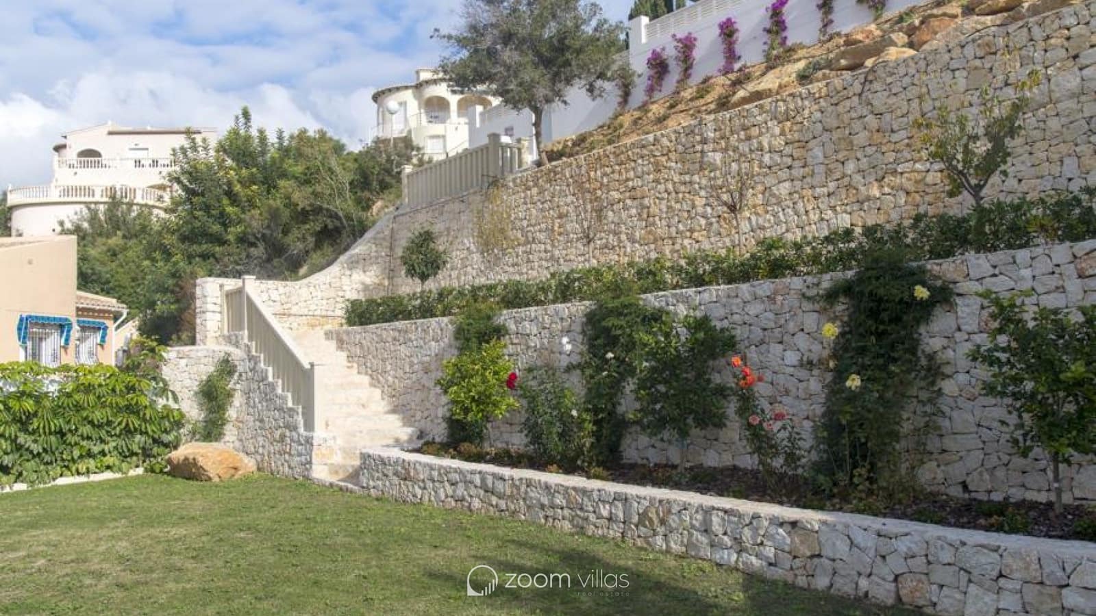 4 bedroom Villa for sale in Benitachell / Benitatxell with pool - € 749,000 (Ref: 9730499)