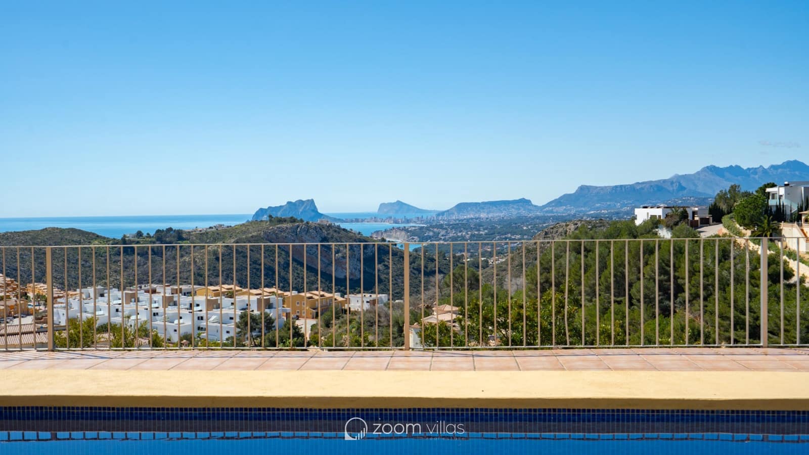 4 sypialnia Willa na sprzedaż w Cumbre del Sol z basenem - 745 000 € (Ref: 9730729)