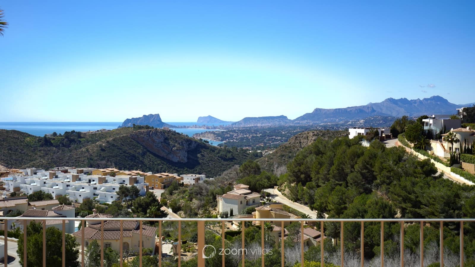 4 sypialnia Willa na sprzedaż w Cumbre del Sol z basenem - 745 000 € (Ref: 9730729)