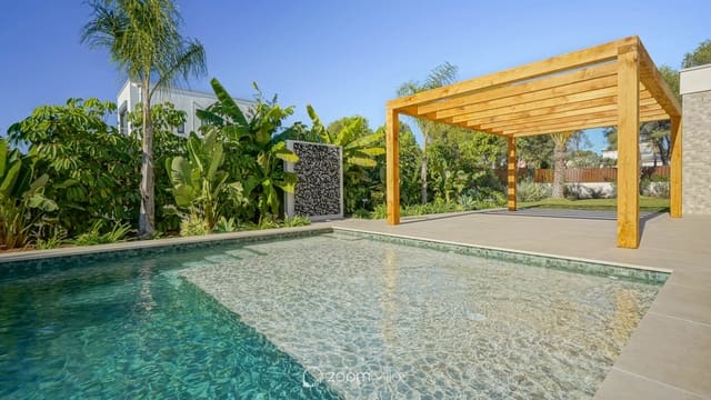 3 quarto Moradia para venda em La Granadella  - Costa Nova, Javea / Xàbia com piscina - 1 749 000 € (Ref: 9730854)