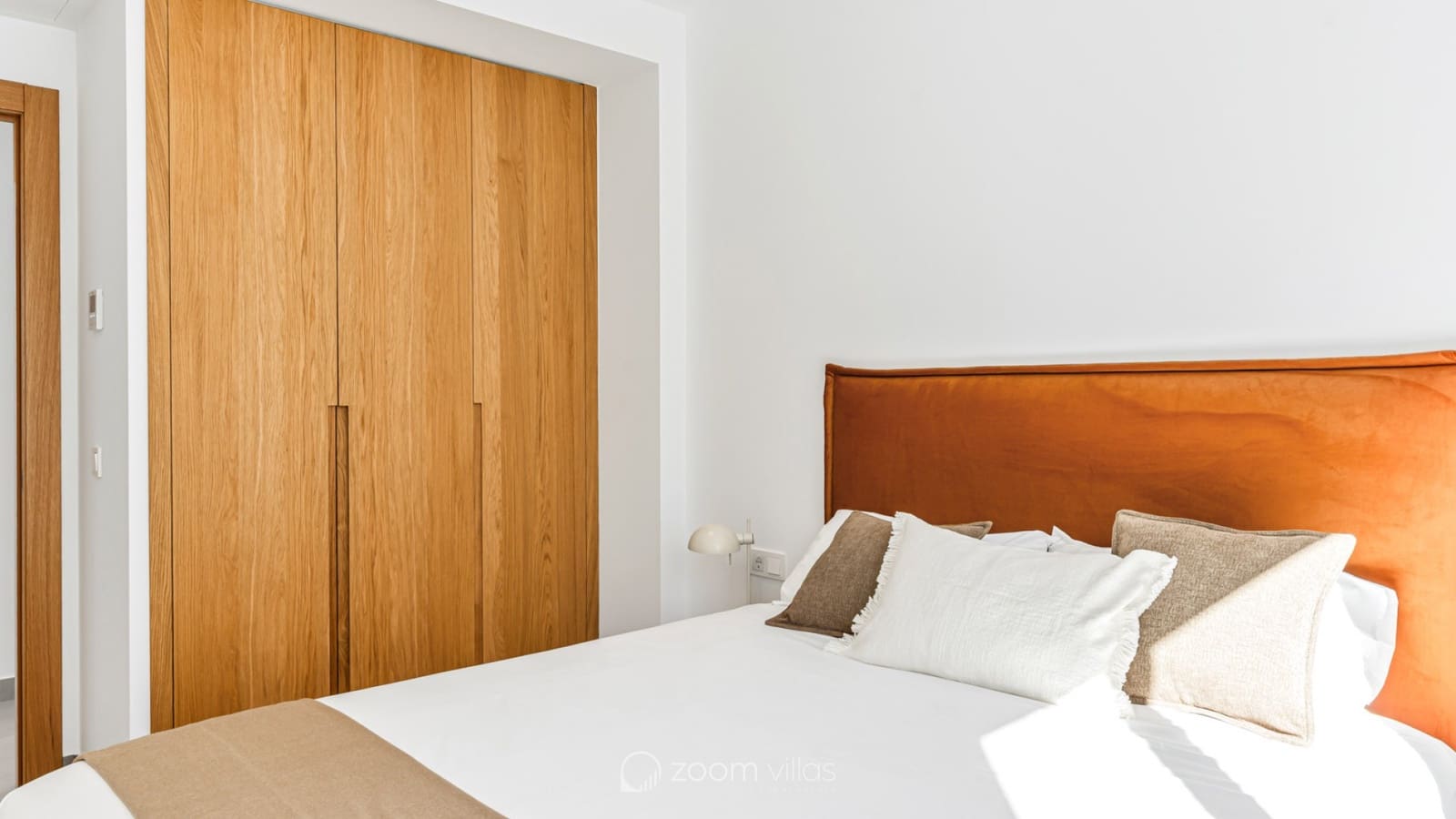 4 soveværelse Villa til salg i Cumbre del Sol med swimmingpool - € 1.300.000 (Ref: 9765297)